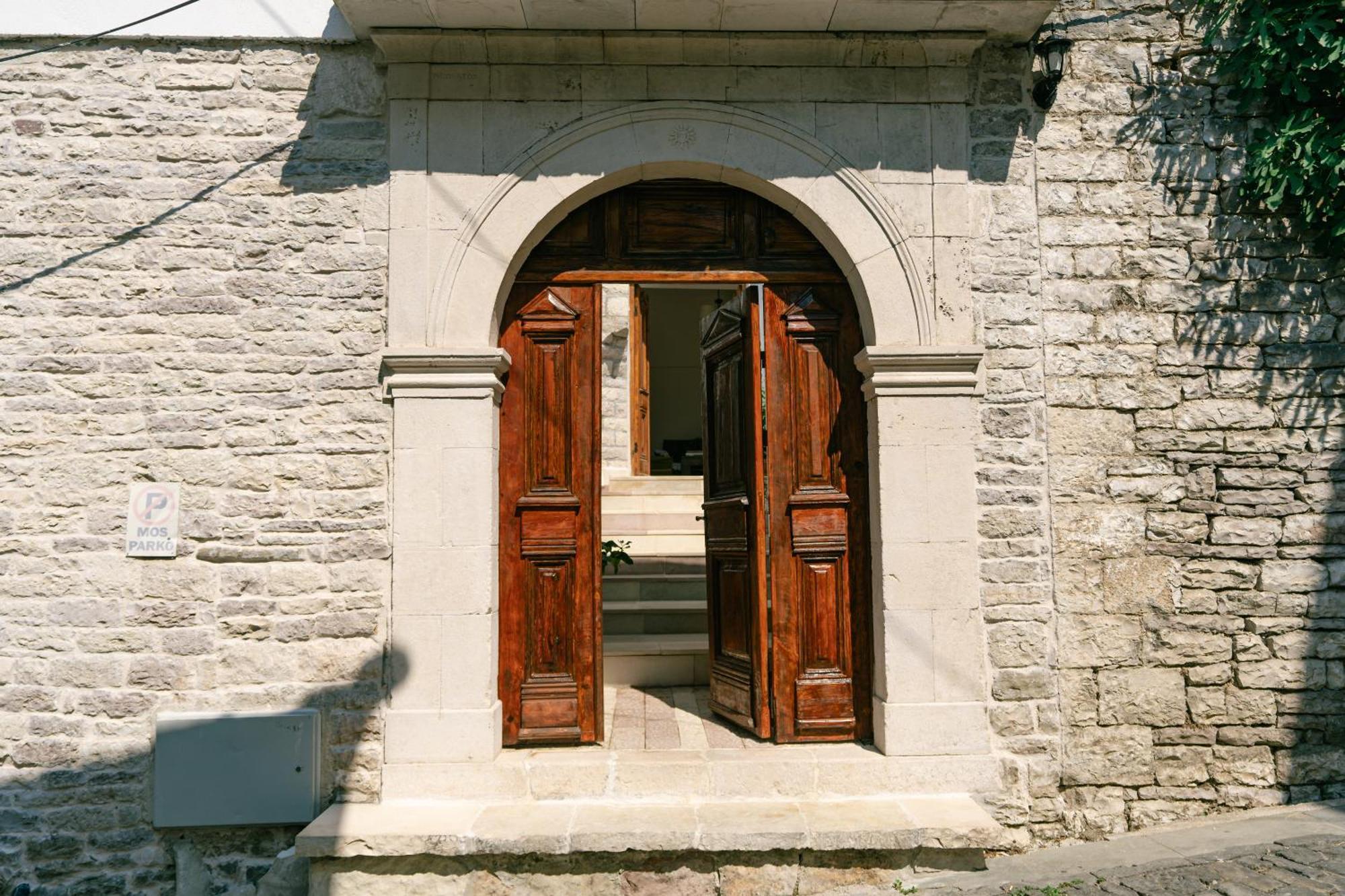 Gjirokastër Petrichor酒店 外观 照片